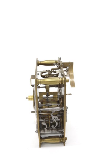 The movement, of a table clock, from the right by Pieter Visbach